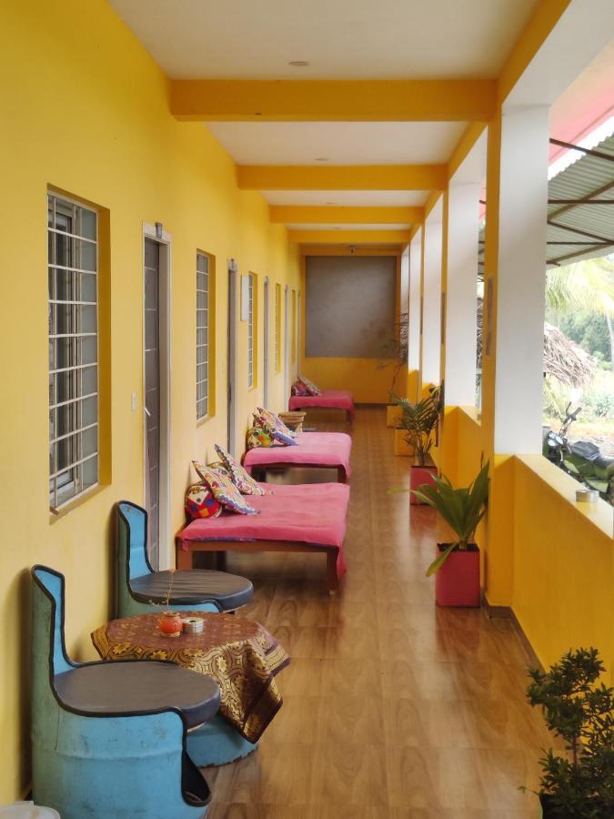 Woodpacker Hostel Auroville Pondicherry ภายนอก รูปภาพ