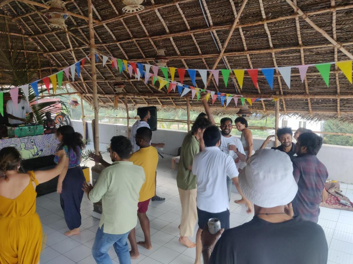 Woodpacker Hostel Auroville Pondicherry ภายนอก รูปภาพ